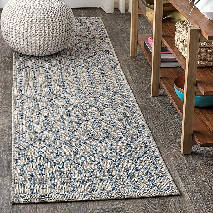 JONATHAN Y SMB108A-214 Ourika Moroccan Geometric Textured Weave Indoor/Outdoor Runner Rug, Bohemian, Scandinavian for Bedroom, Kitchen, Living Room, Easy-Cleaning, Light Gray/Navy, 2 ft. x 14 ft.