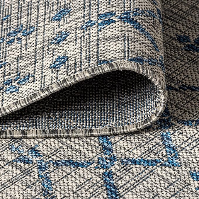 JONATHAN Y SMB108A-214 Ourika Moroccan Geometric Textured Weave Indoor/Outdoor Runner Rug, Bohemian, Scandinavian for Bedroom, Kitchen, Living Room, Easy-Cleaning, Light Gray/Navy, 2 ft. x 14 ft.