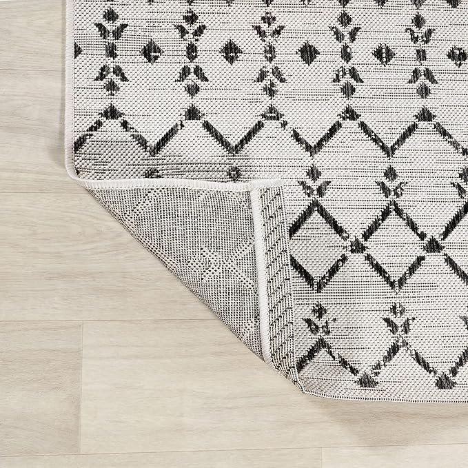 JONATHAN Y Moroccan Geometric Indoor Outdoor Area Rug 9X12 Cream/Black, Ourika Textured Weave for Backyard, Patio, Porch, Easy-Cleaning, High Traffic, Pet-Friendly, Non-Shedding (SMB108I-9)