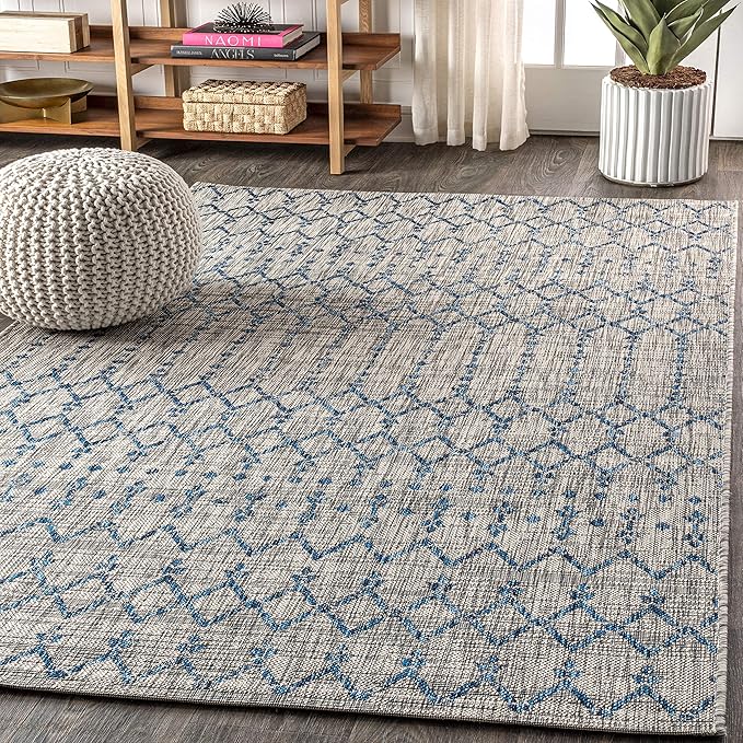 JONATHAN Y Moroccan Geometric Indoor Outdoor Area Rug 5X8 Light Gray/Navy, Ourika Textured Weave for Backyard, Patio, Porch, Easy-Cleaning, High Traffic, Pet-Friendly, Non-Shedding (SMB108A-5)