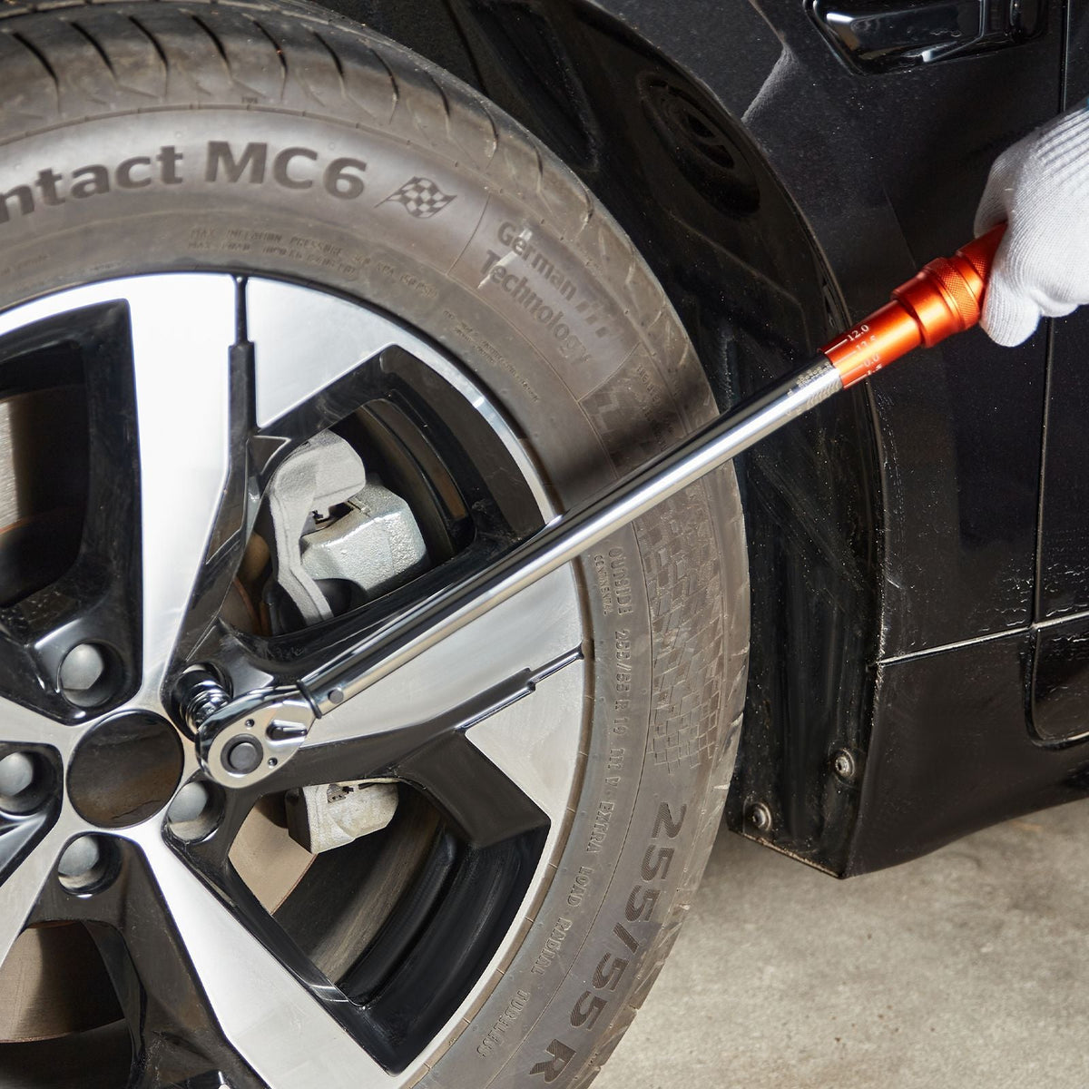 Torque Wrench, 3/8-inch Drive Click Torque Wrench 10-80ft.lb/14-110n.m, Dual-Direction Adjustable Torque Wrench Set, Mechanical Dual Range Scales Torque Wrench Kit with Adapters Extension Rod